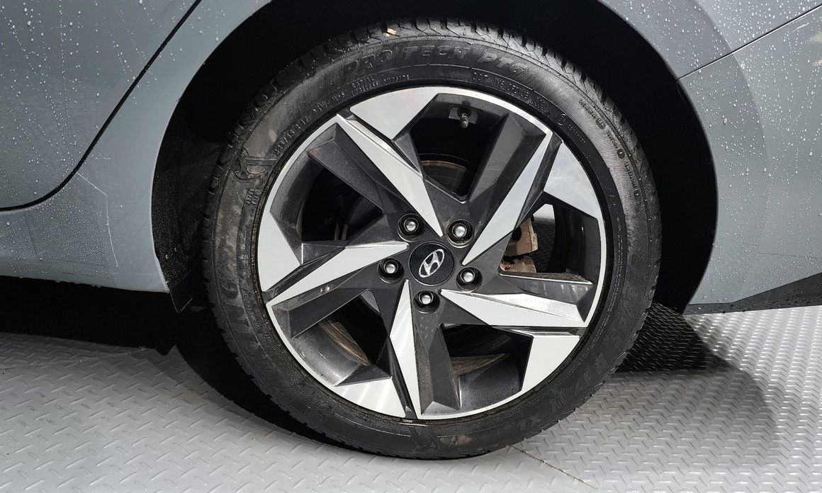 Hyundai AVANTE 2021