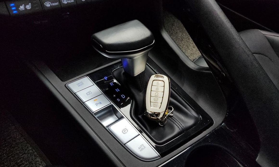 Hyundai AVANTE 2021