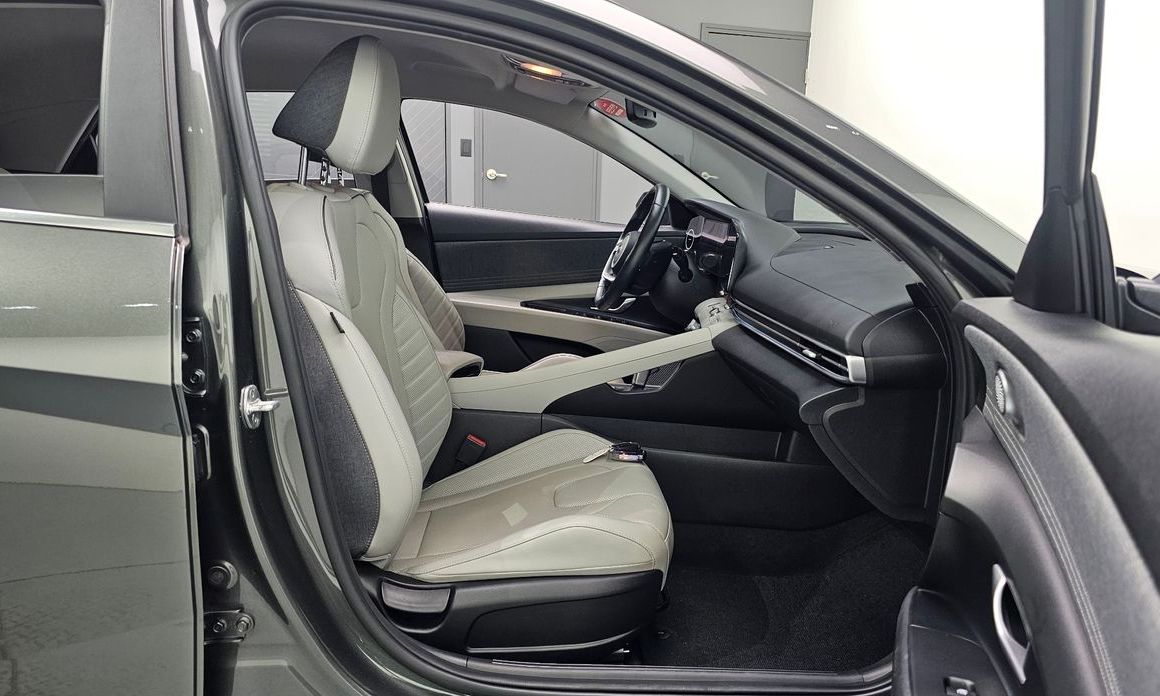 Hyundai AVANTE 2022