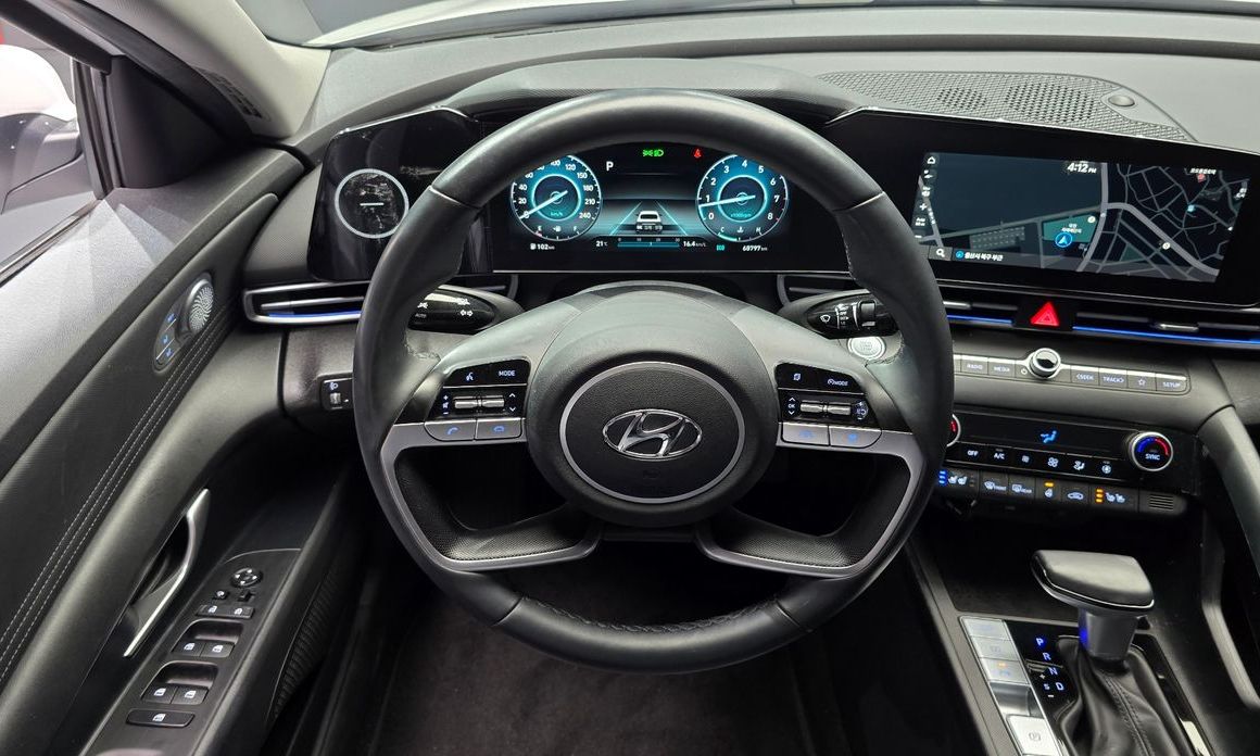 Hyundai AVANTE 2021