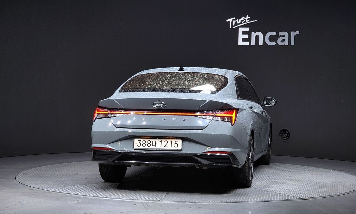 Hyundai AVANTE 2021