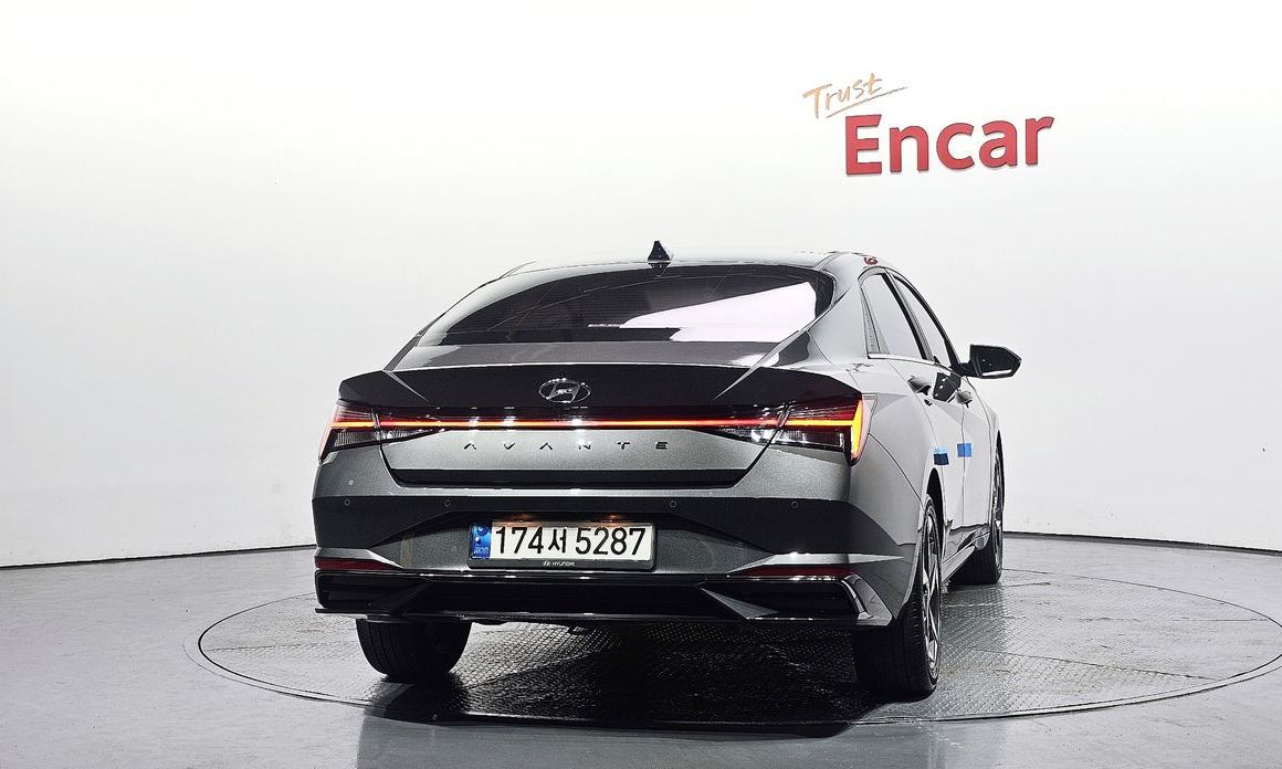 Hyundai AVANTE 2022