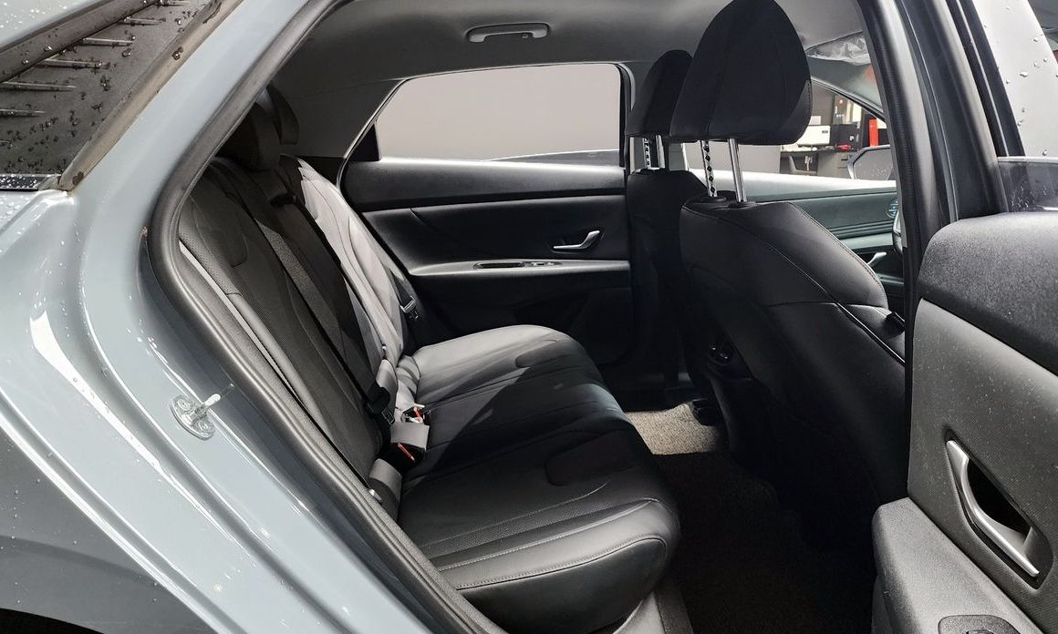 Hyundai AVANTE 2021
