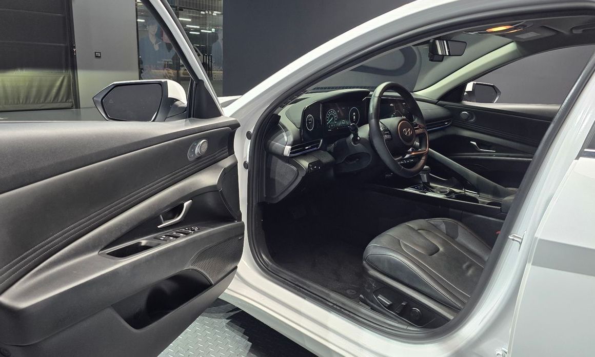 Hyundai AVANTE 2021