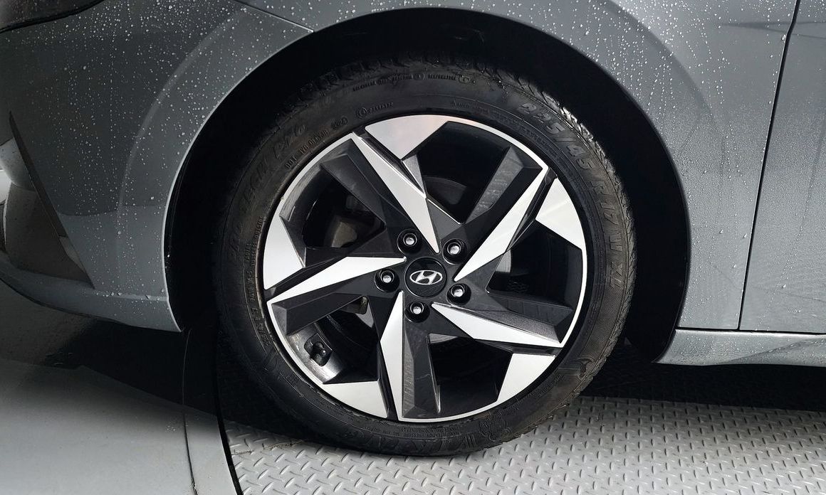 Hyundai AVANTE 2021