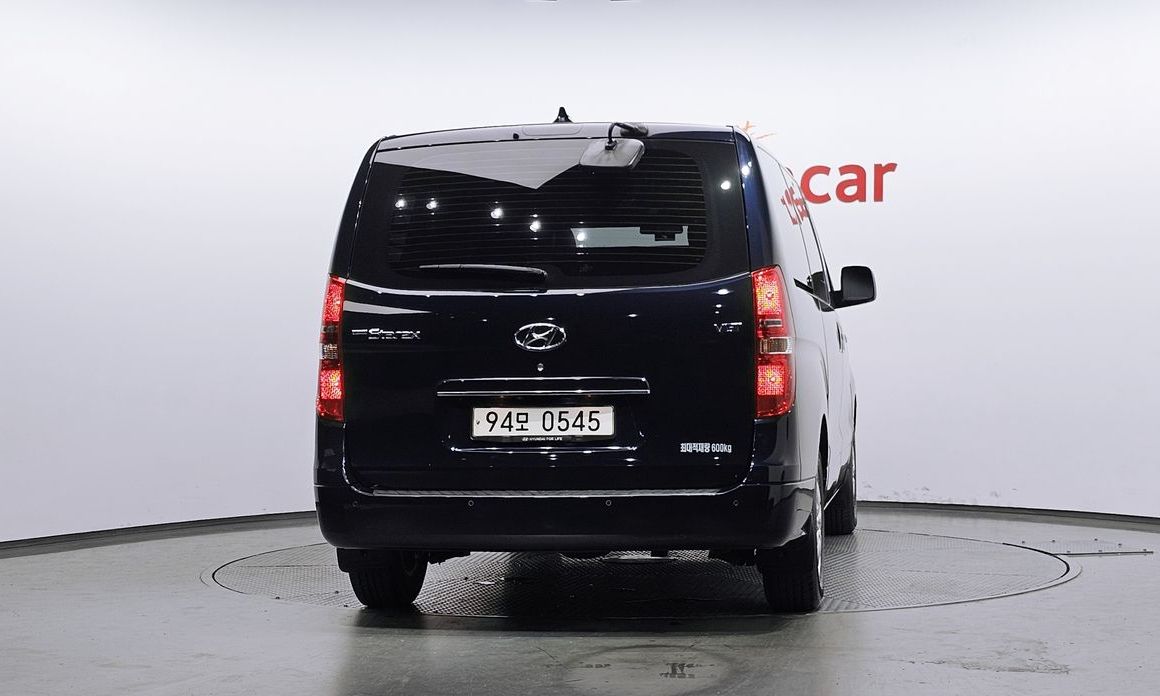 Hyundai Starex 2021