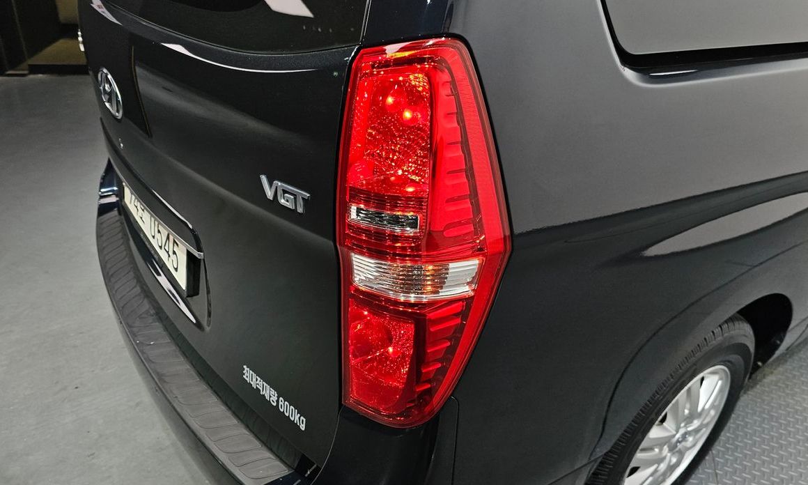 Hyundai Starex 2021
