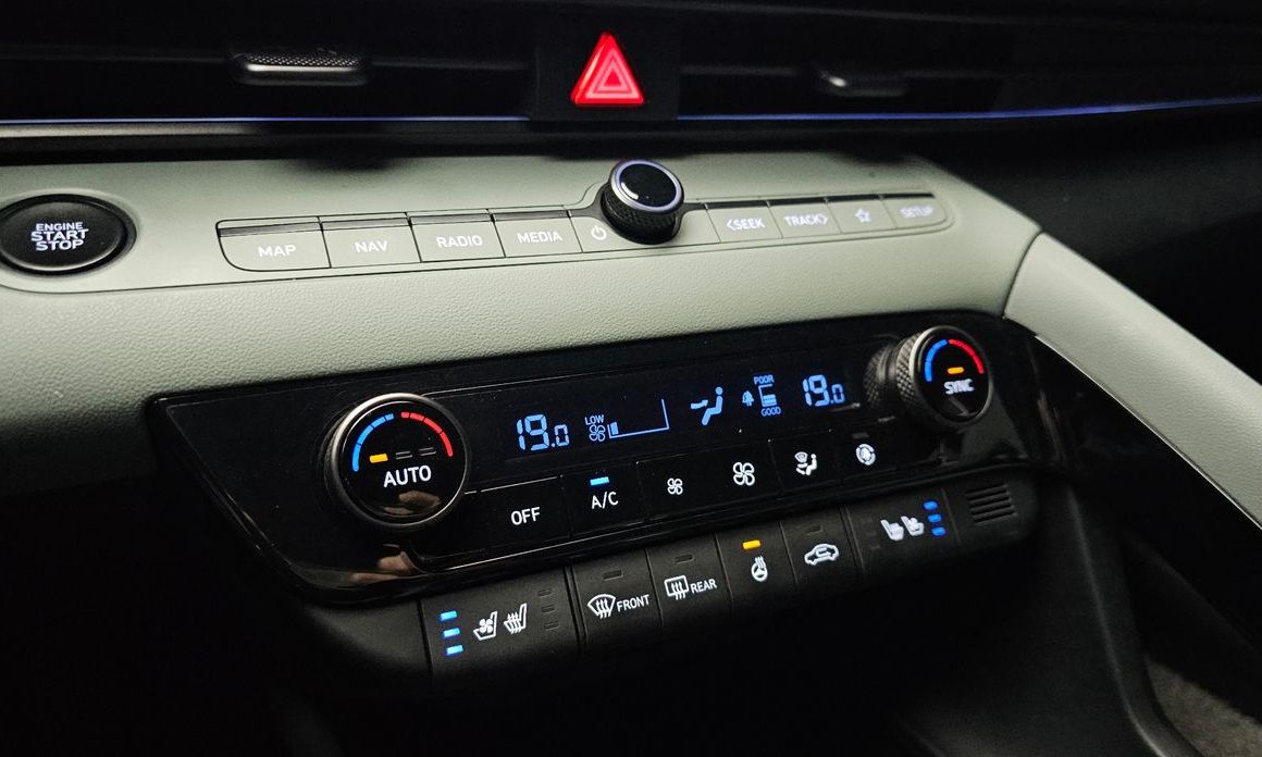 Hyundai AVANTE 2024