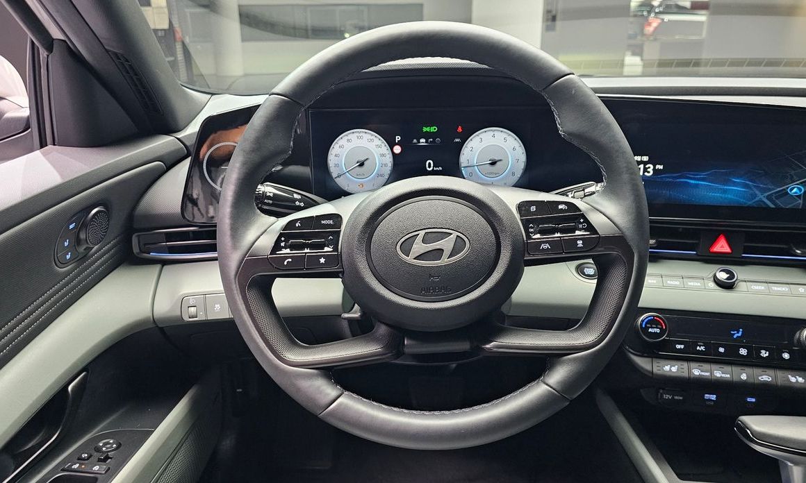 Hyundai AVANTE 2024
