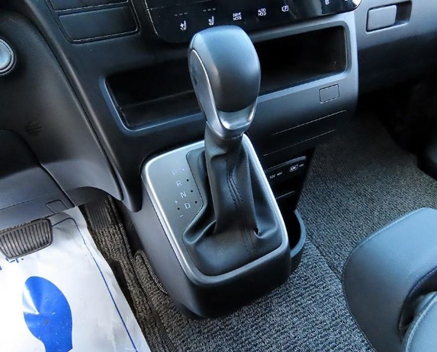 Hyundai Staria 2024