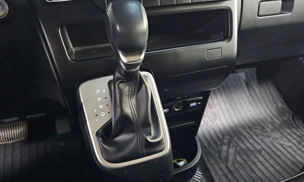 Hyundai Staria 2022