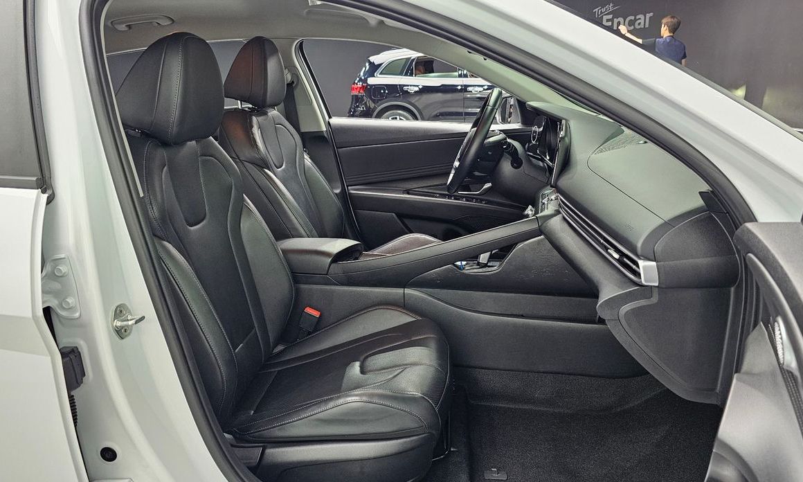 Hyundai AVANTE 2022