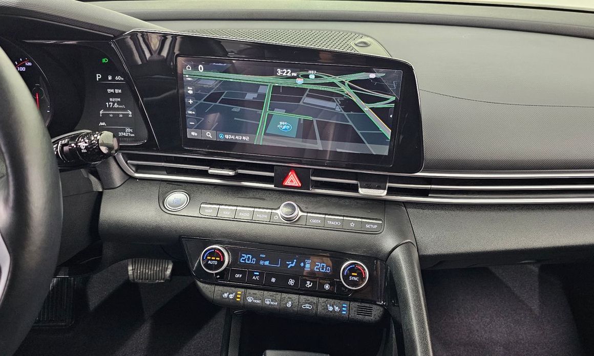 Hyundai AVANTE 2022