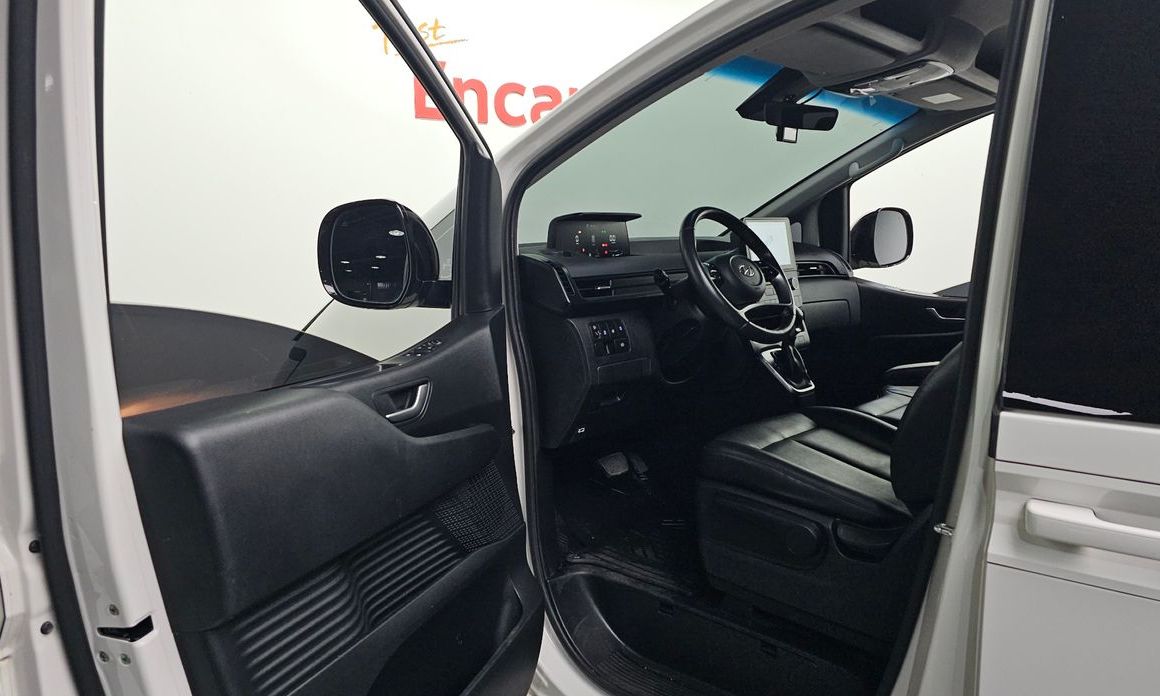 Hyundai Staria 2022