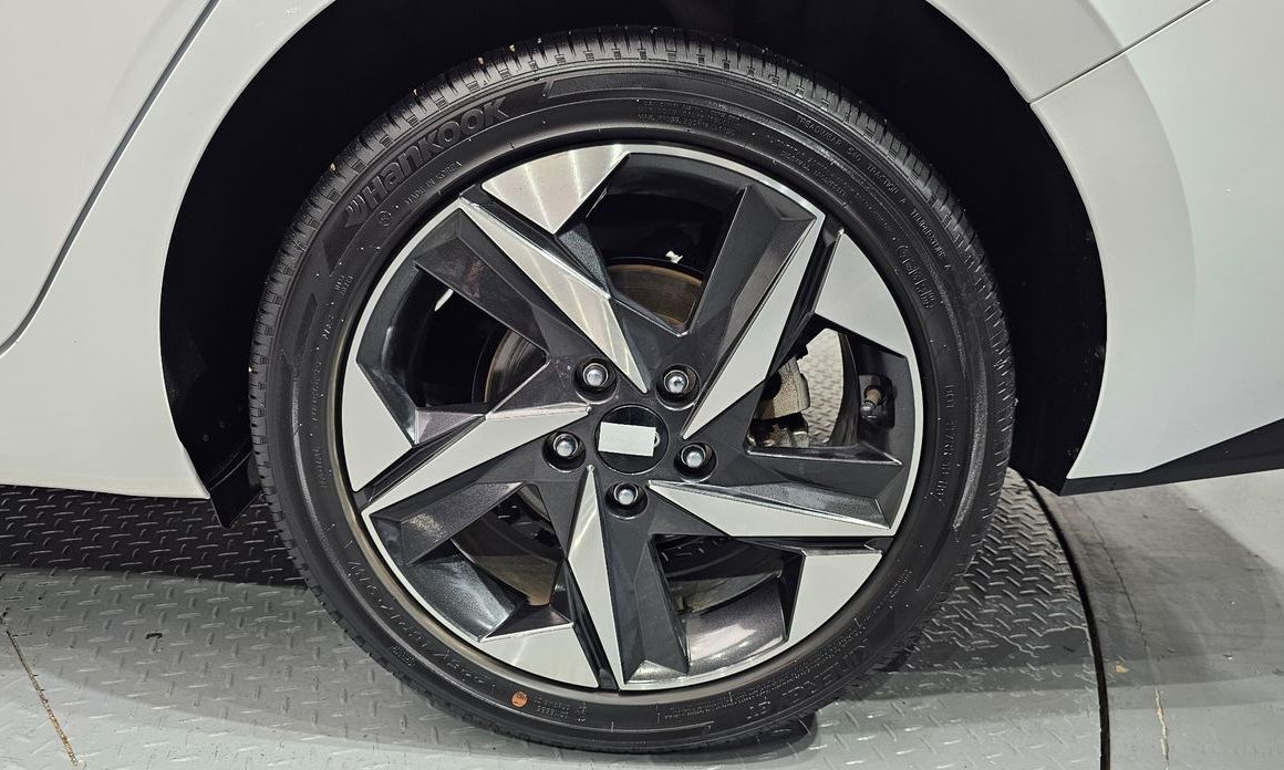 Hyundai AVANTE 2022