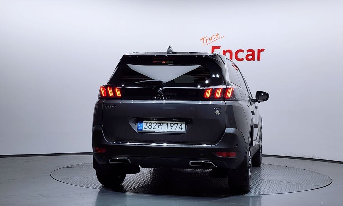 Peugeot 5008 2022