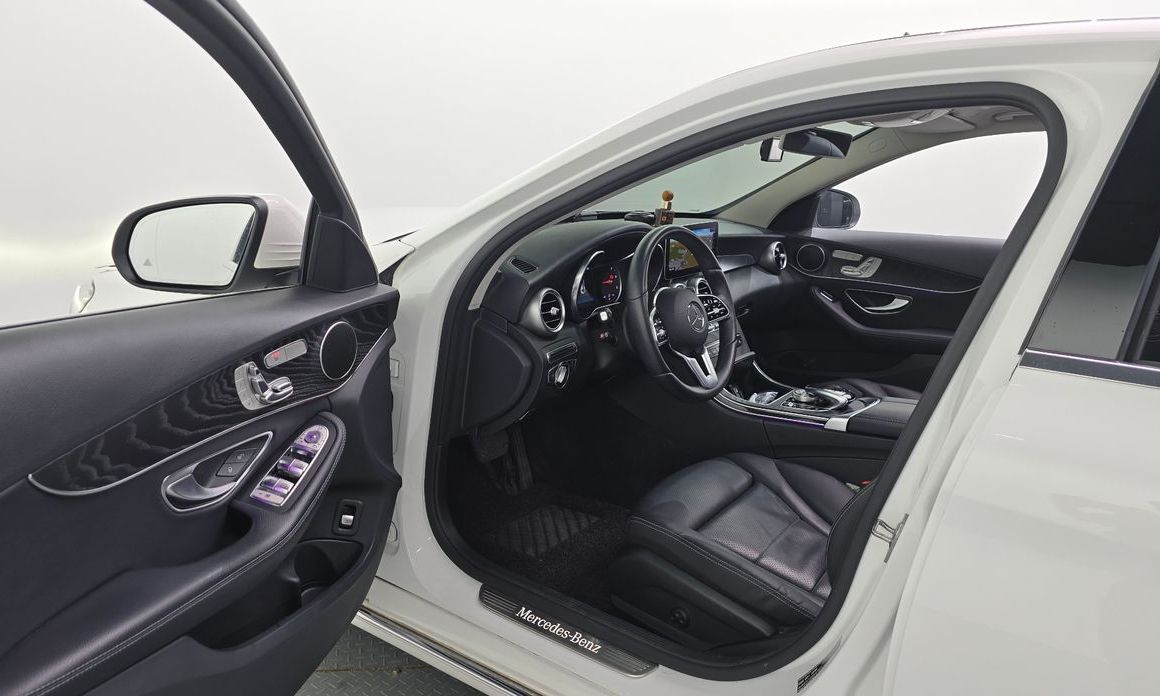 Mercedes-Benz C-Class 2019