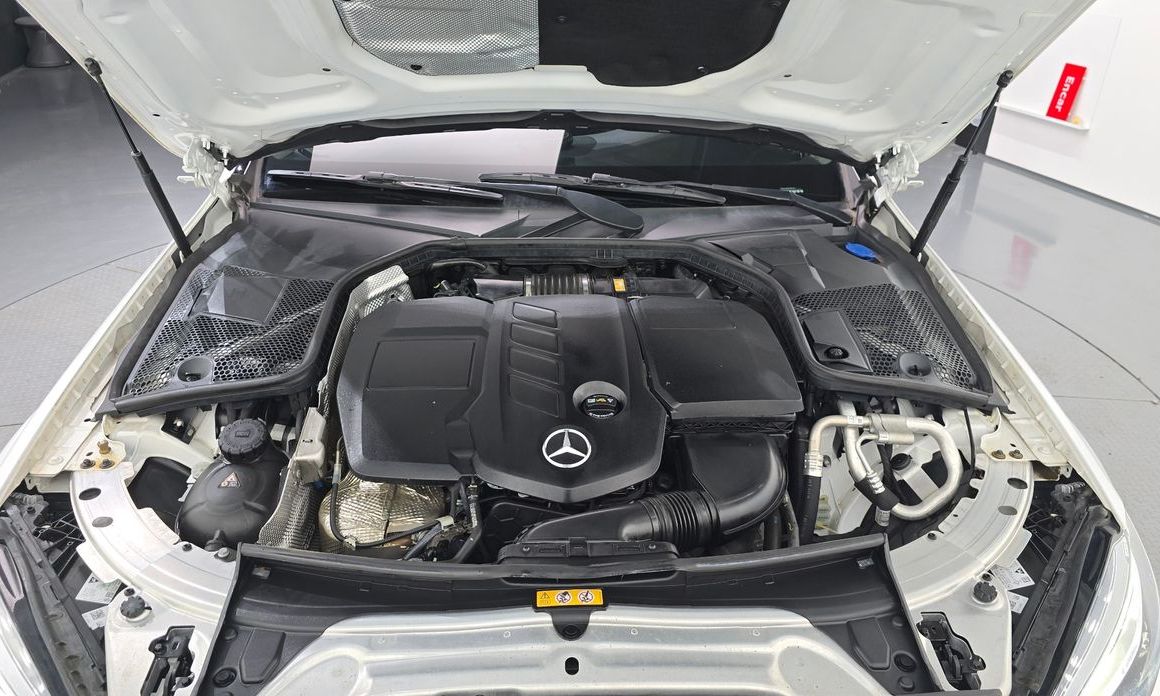 Mercedes-Benz C-Class 2019