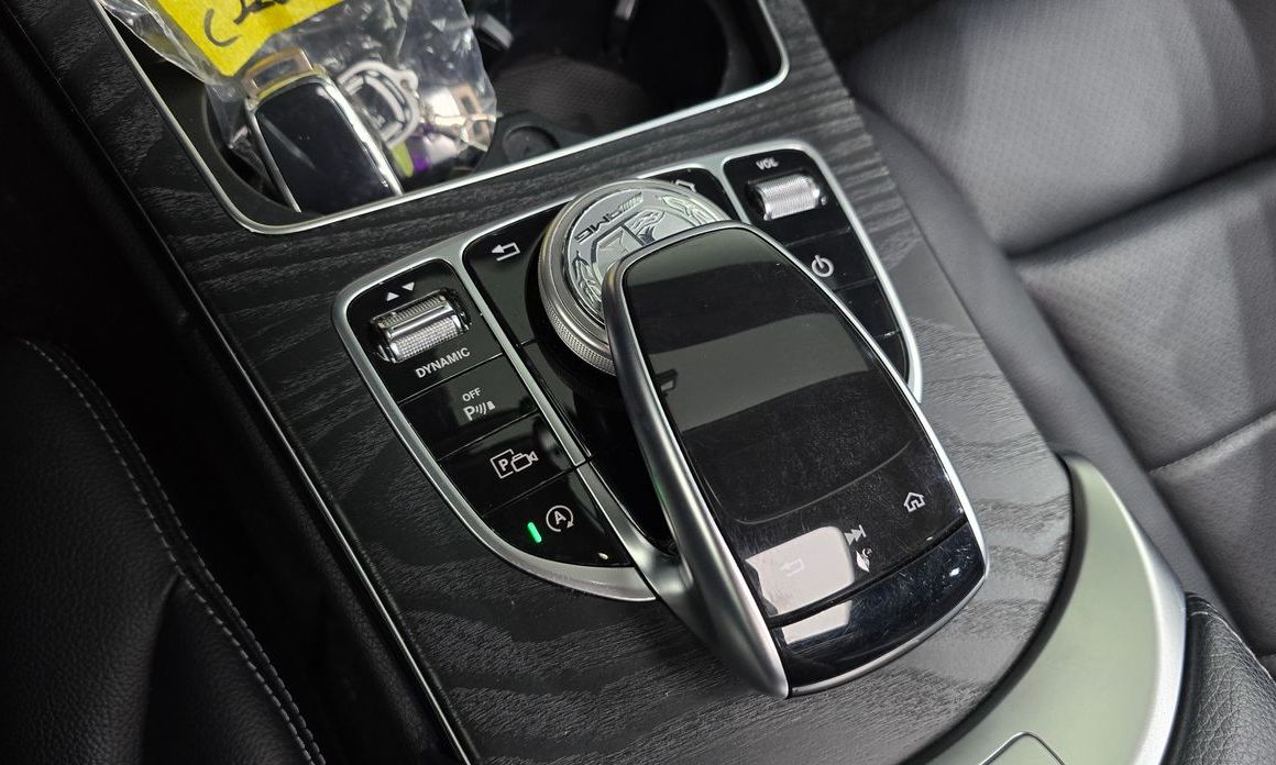 Mercedes-Benz C-Class 2019