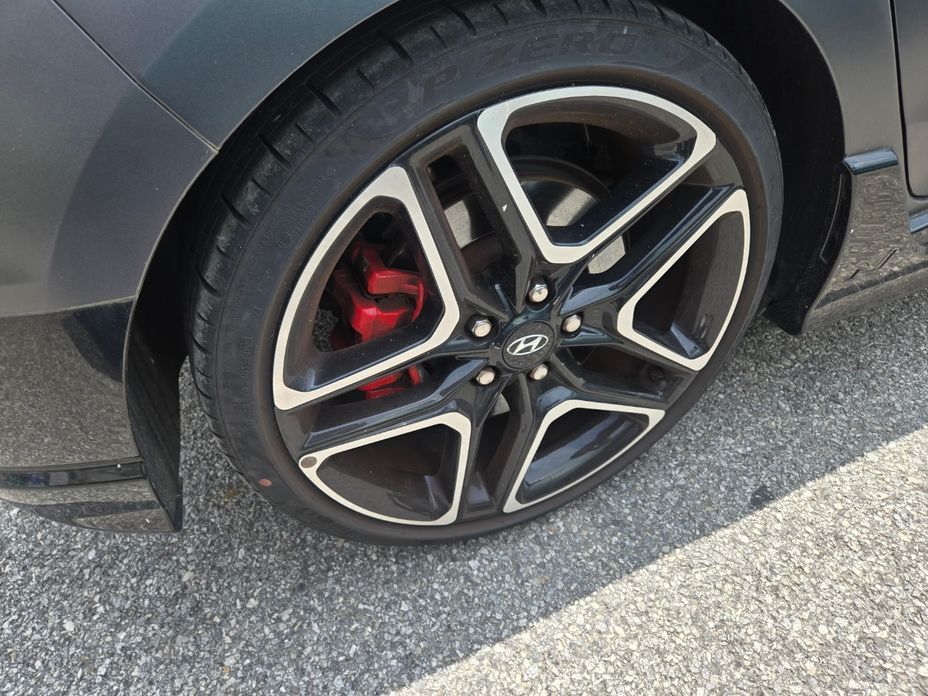 Hyundai Veloster 2022