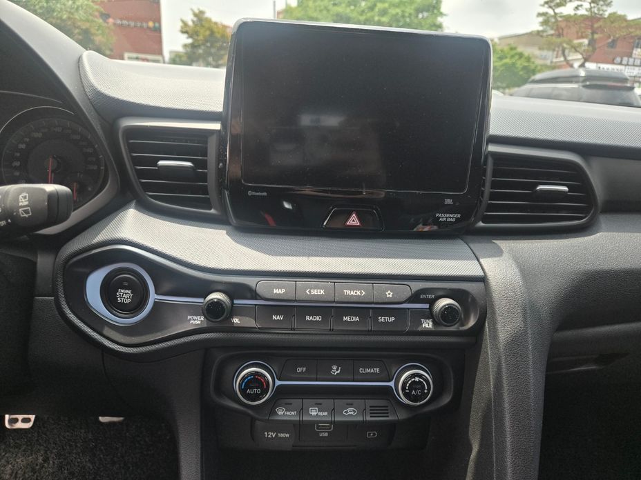 Hyundai Veloster 2022
