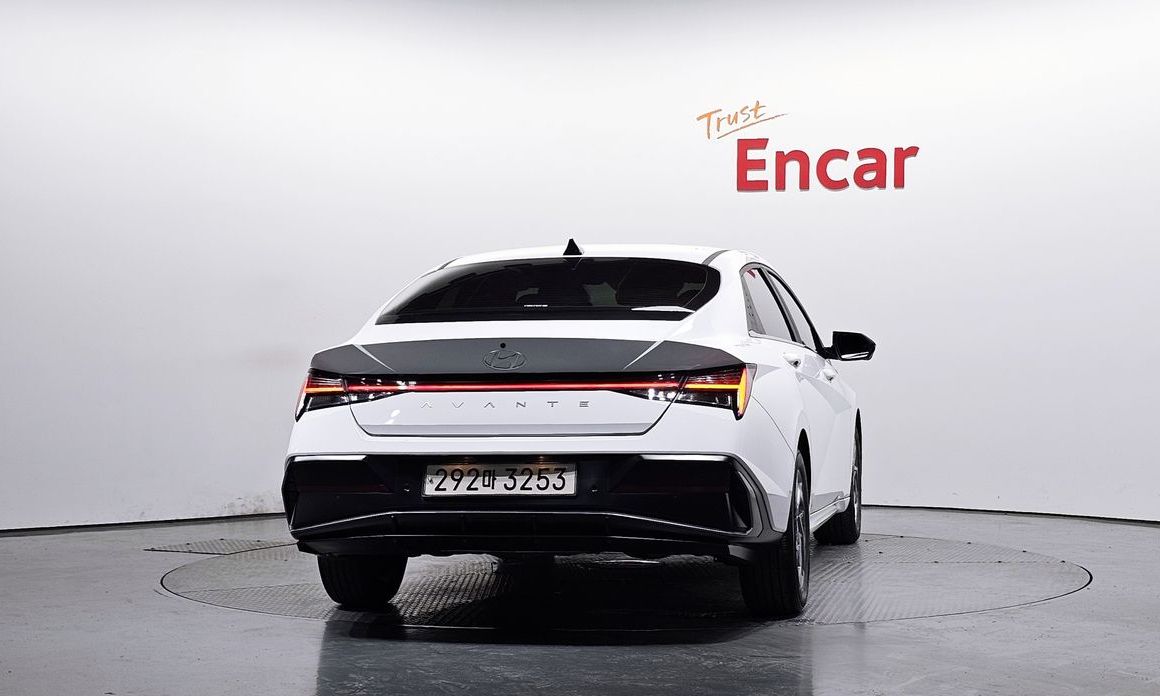 Hyundai AVANTE 2024