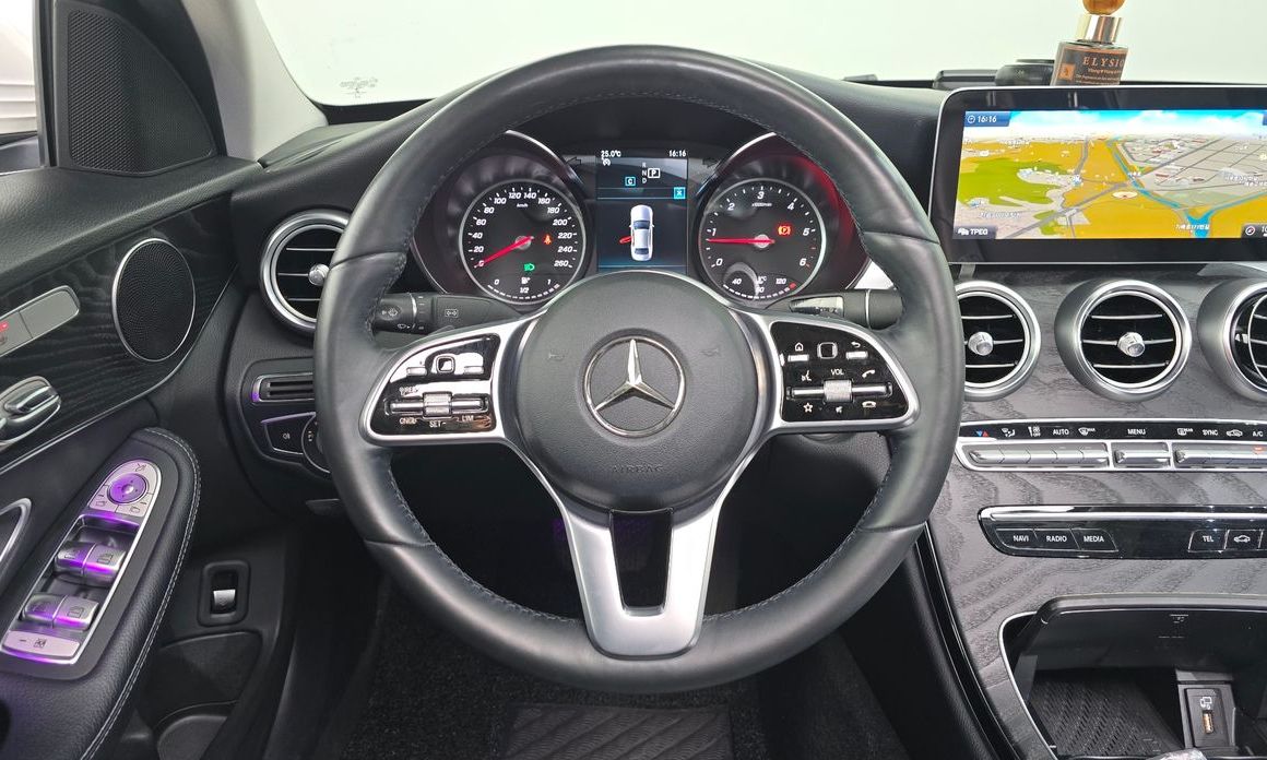 Mercedes-Benz C-Class 2019