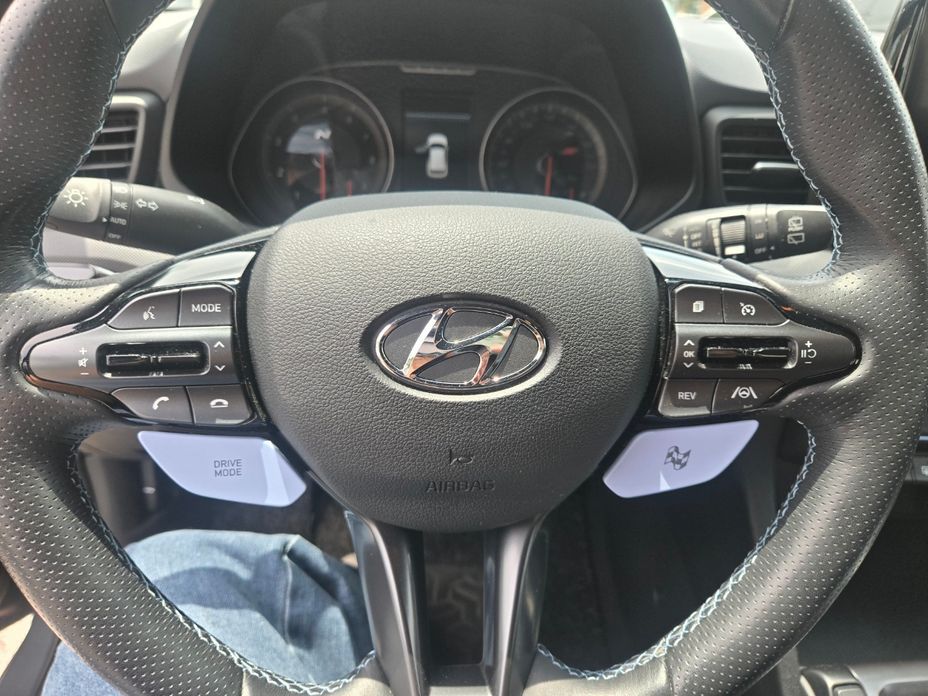Hyundai Veloster 2022