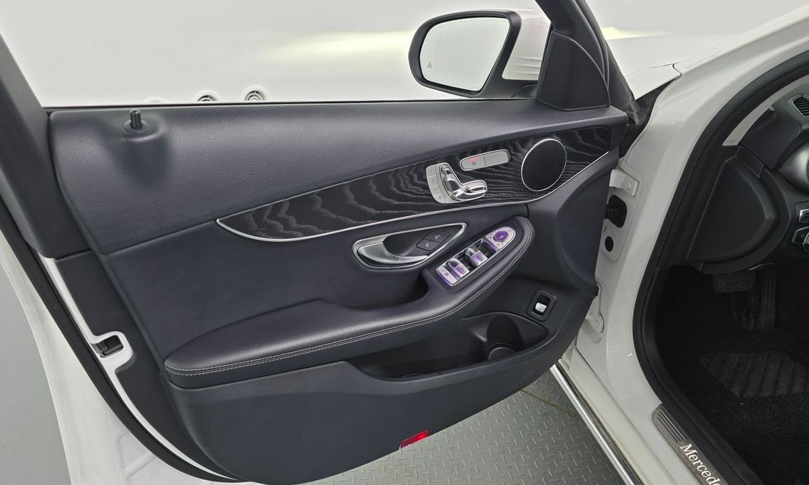 Mercedes-Benz C-Class 2019
