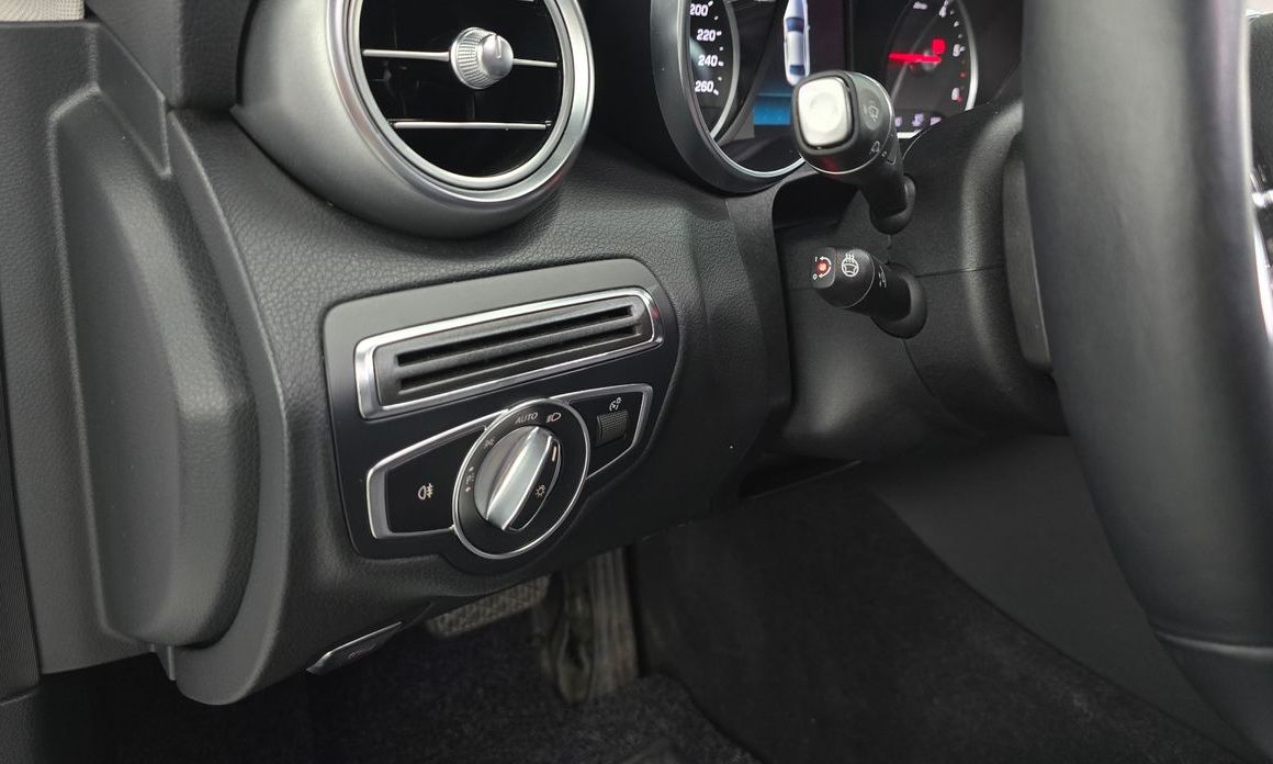 Mercedes-Benz C-Class 2019