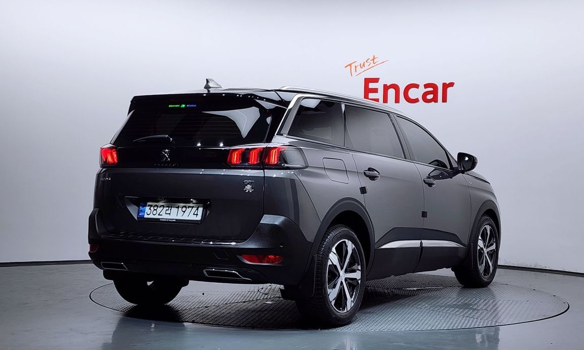 Peugeot 5008 2022