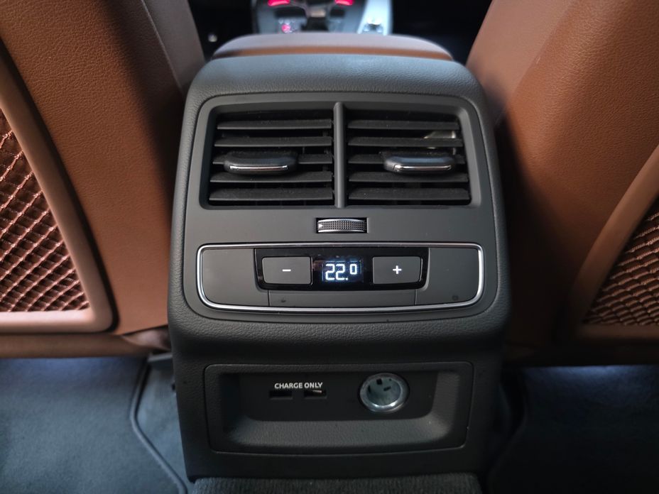 Audi A4 2023