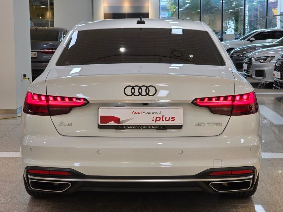 Audi A4 2023