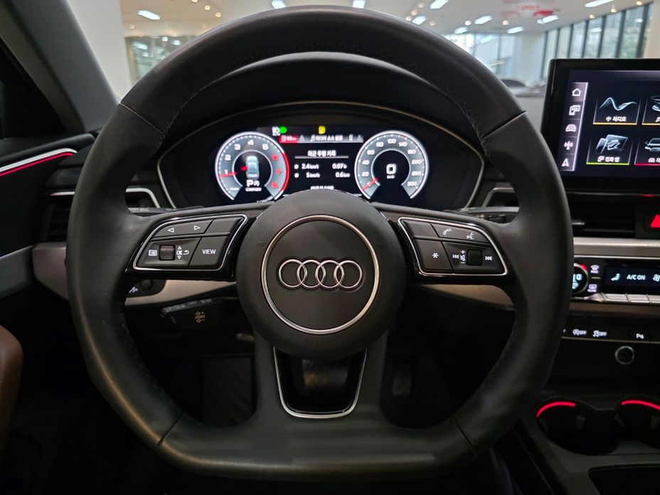 Audi A4 2023