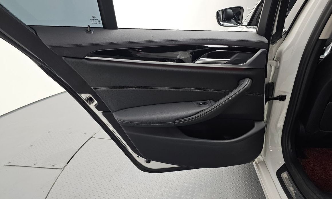 BMW 5-Series 2020