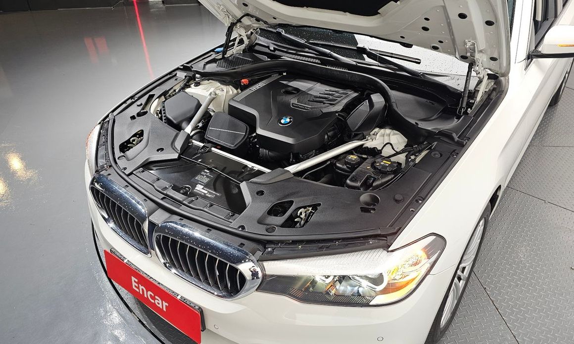 BMW 5-Series 2020