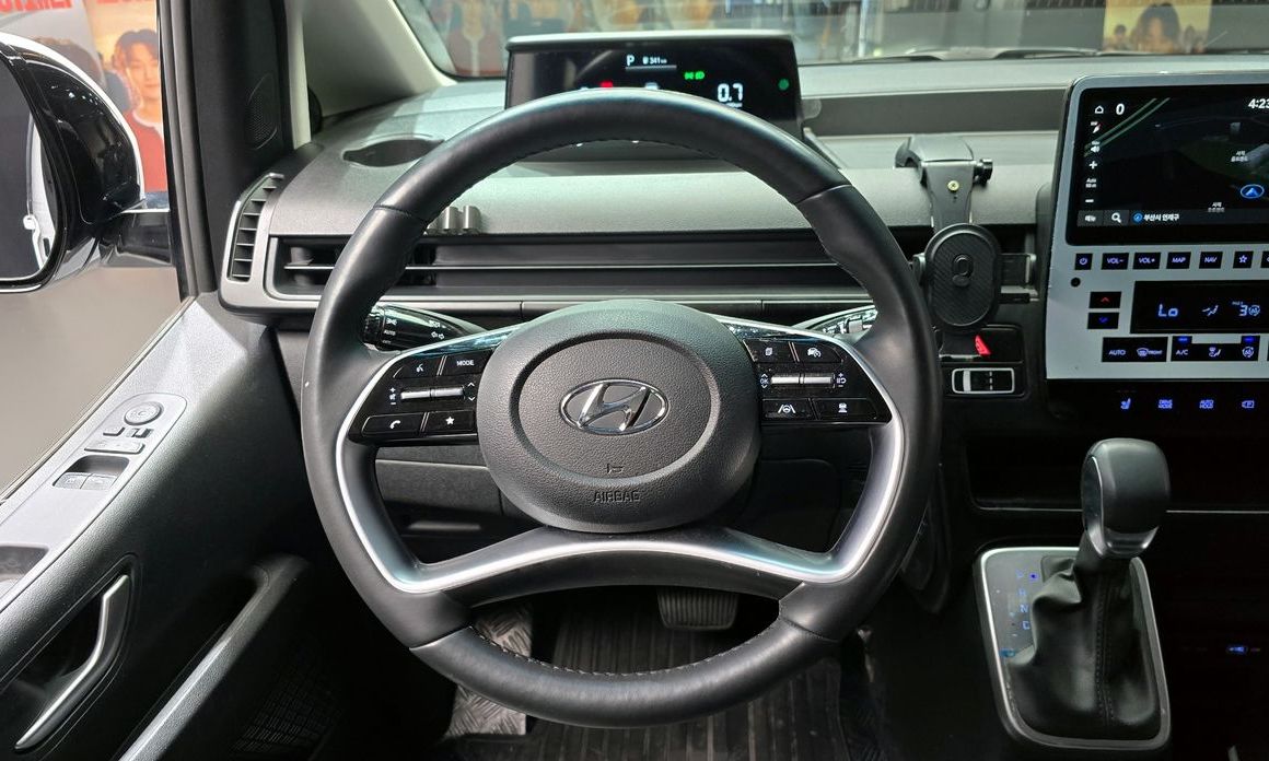 Hyundai Staria 2024