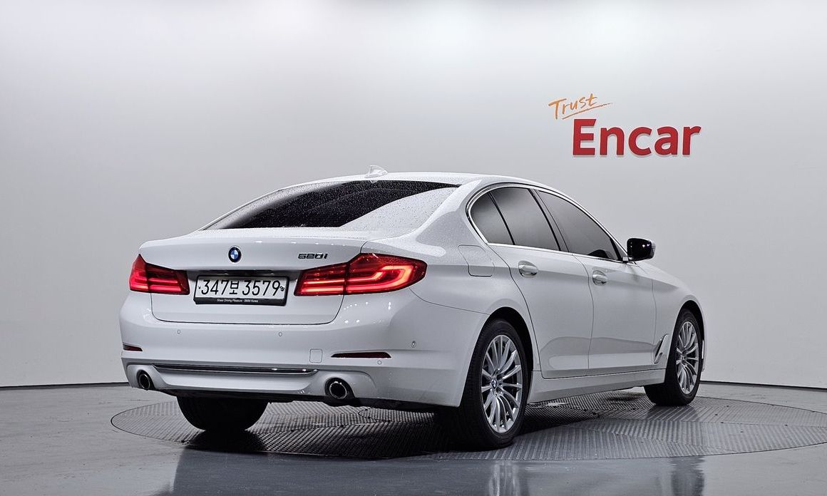 BMW 5-Series 2020