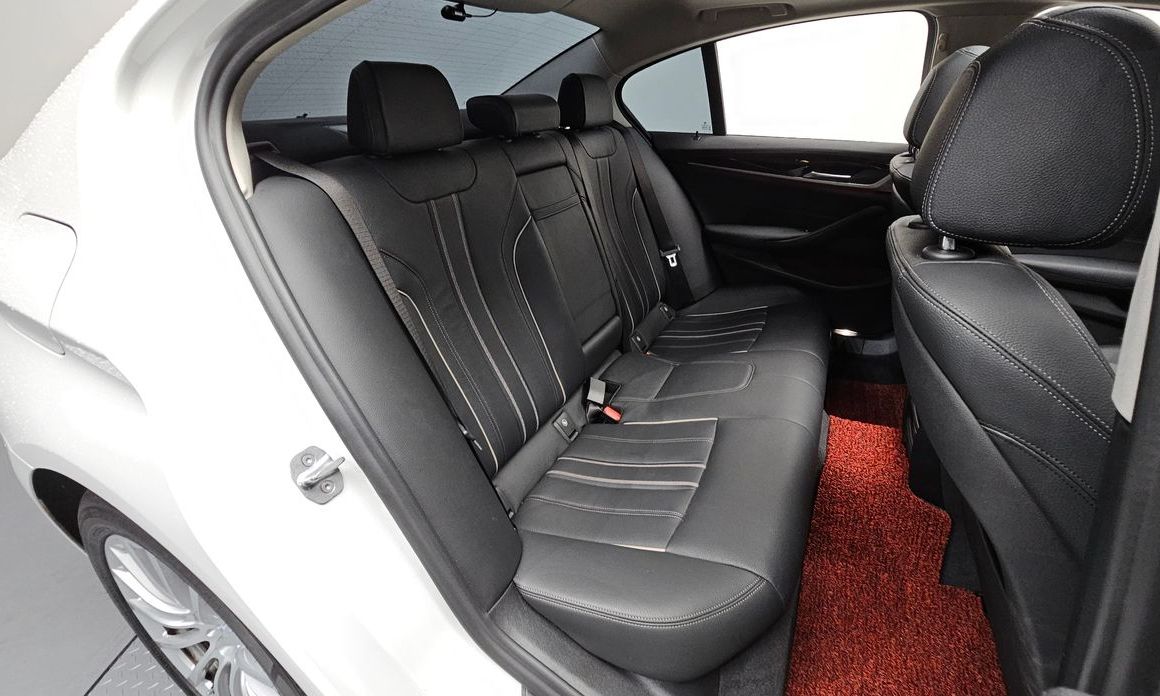 BMW 5-Series 2020