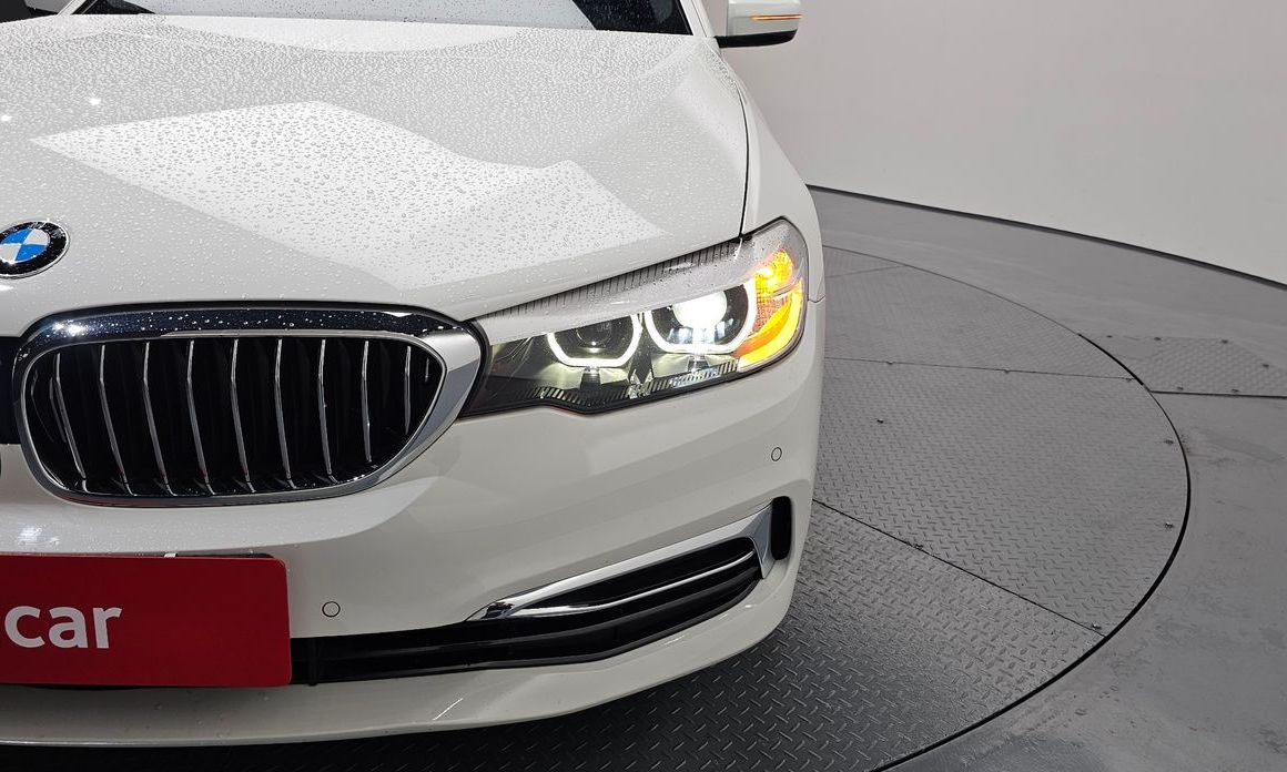 BMW 5-Series 2020