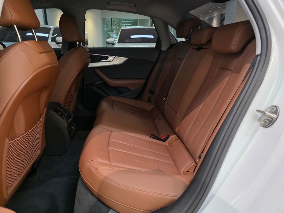 Audi A4 2023