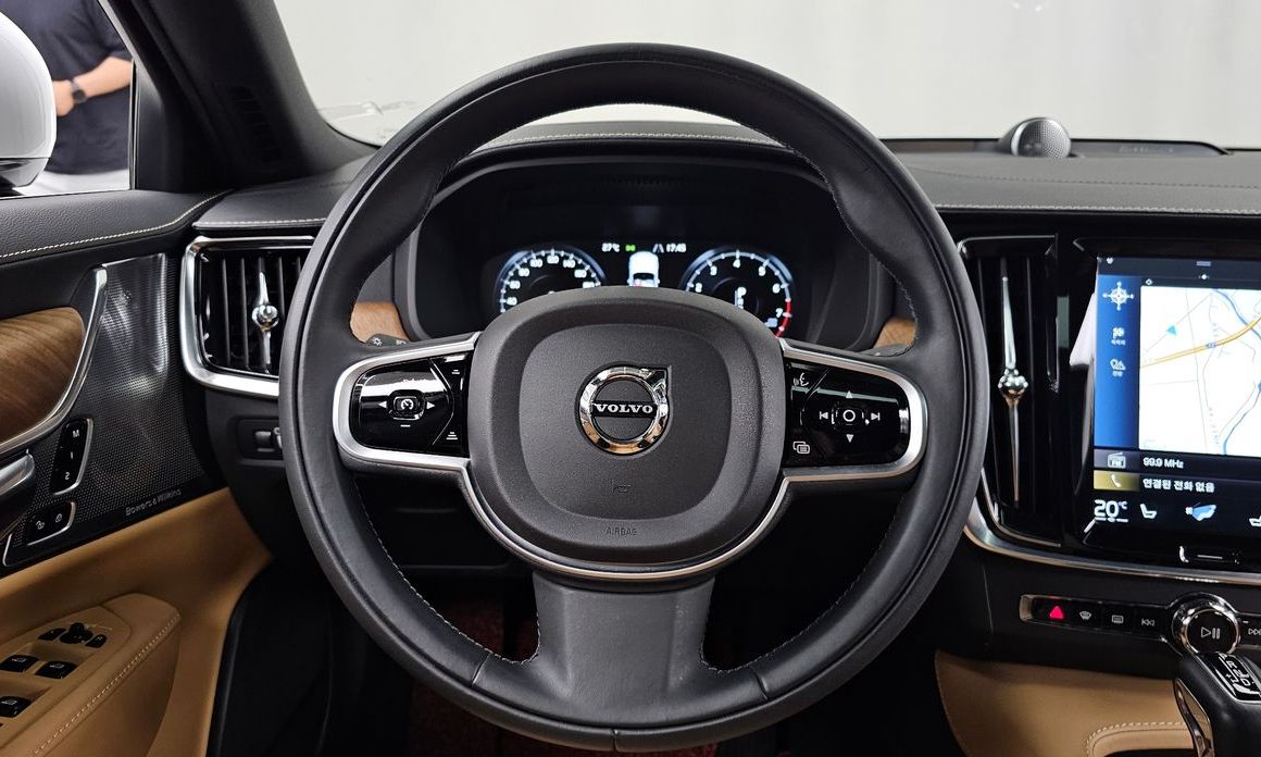 Volvo S90 2019