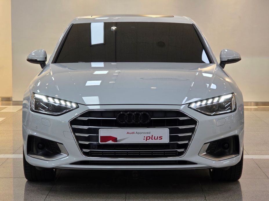 Audi A4 2023