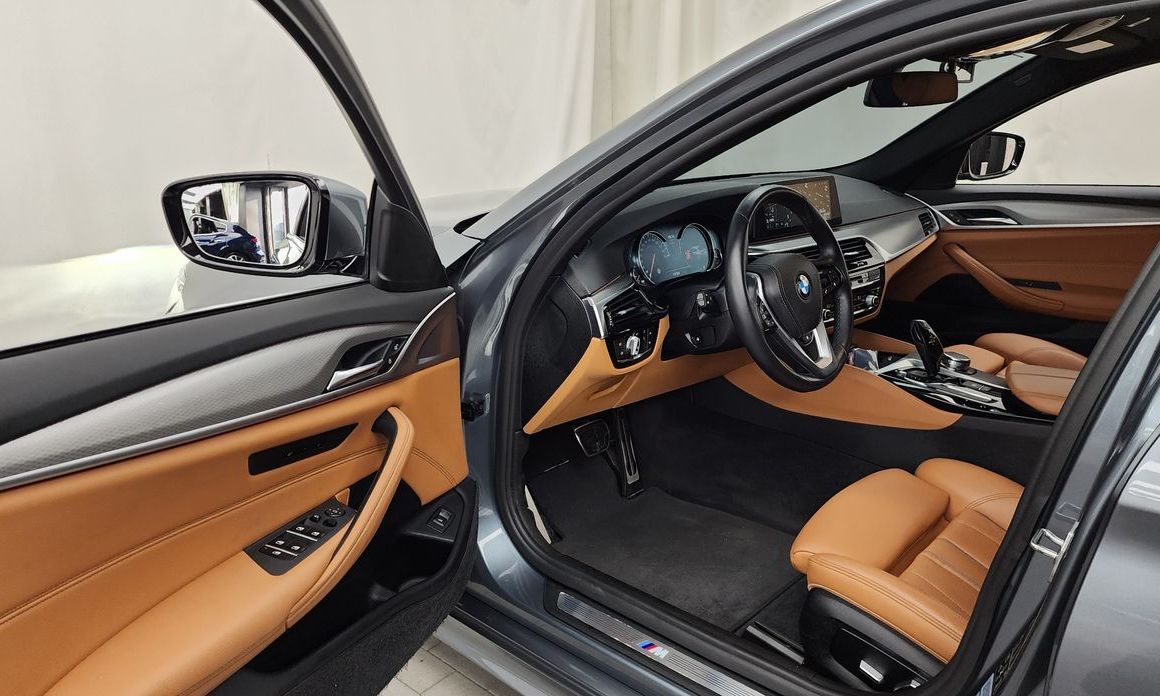 BMW 5-Series 2018