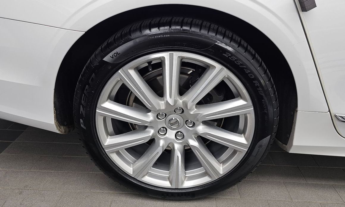 Volvo S90 2019