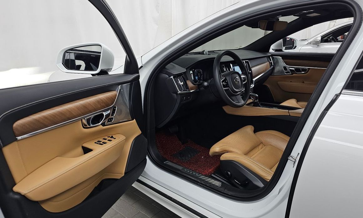 Volvo S90 2019