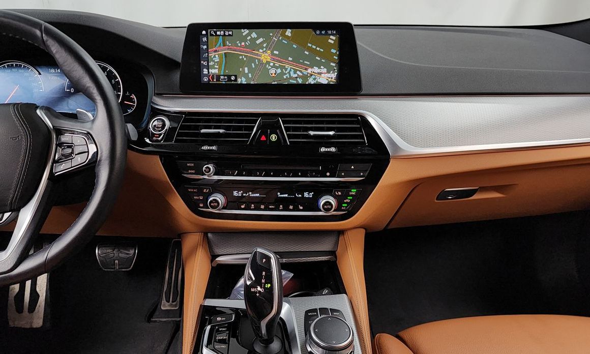BMW 5-Series 2018