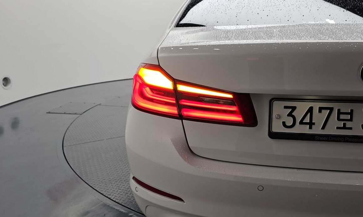 BMW 5-Series 2020