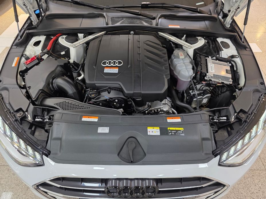 Audi A4 2023