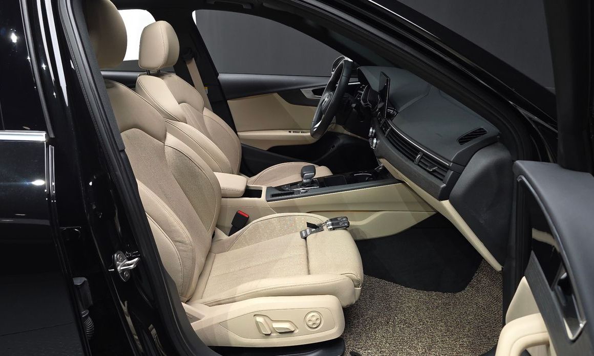 Audi A4 2023